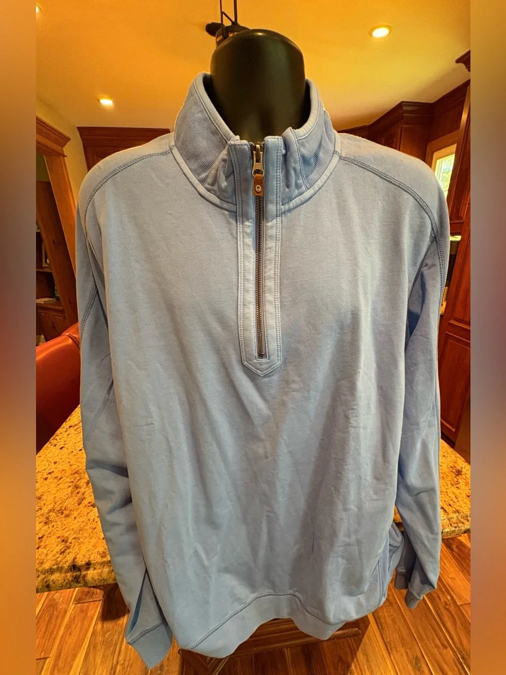 Tommy Bahama‎ men’s quarter zip pullover. Sharp blue with logo. XL